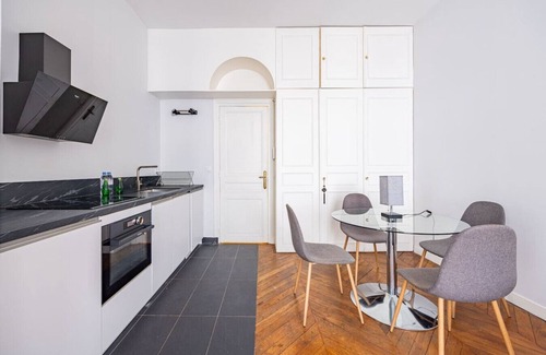 Notre-Dame-des-Champs Apartment | Appart 4P Jardin Luxembourg Montparnasse Paris 6