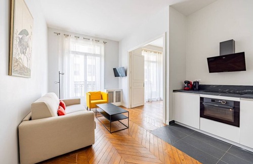 Notre-Dame-des-Champs Apartment | Appart 4P Jardin Luxembourg Montparnasse Paris 6