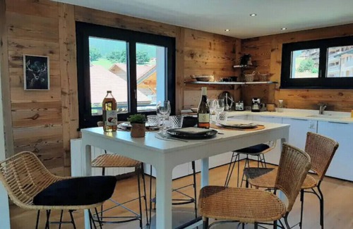 Saint-Jean-de-Sixt House | Appart 6 pers-proche Clusaz-Grand Bornand-2mn a pied center village et navette