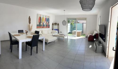 Sainte-Marguerite Apartment | Appart avec Piscine privée proche Vélodrome et Metro