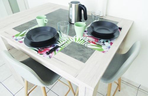 Haguenau Apartment | Appart'AZUR Haguenau - Hyper centre Mairie - Parking facile - Wifi - Lit confort Kingsize