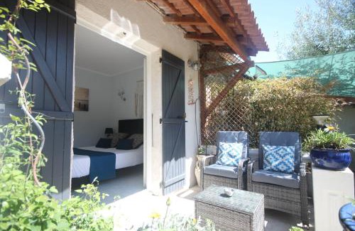 Saint-Florent Apartment | Appart Bleu Azur Piscine chauffée
