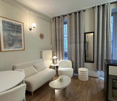 City-Centre - Petite France Apartment | Appart Centre-ville, Cathédrale, Petite France