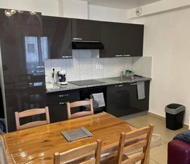 Chelles Apartment | Appart’ chaleureux proche Paris