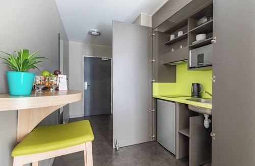 Le Blanc-Mesnil Apartment | Appart'City Confort Le Bourget-Aéroport