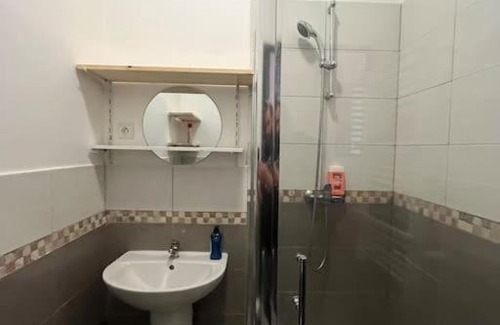 Roubaix Apartment | appart cosy 2P- proche métro, Lille à 15 min