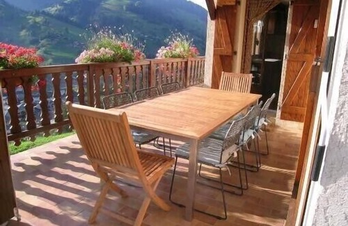 Beaufort Apartment | Appart ds cottage with terrace & panoramic view Arêches-in BEAUFORT SAVOIE