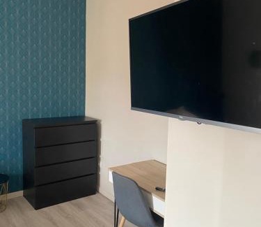 La Couronne Apartment | Appart'Hôtel Sous Les Pins