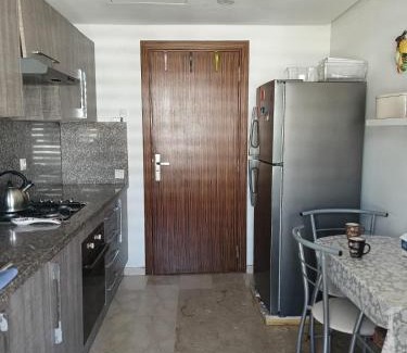 Nouaceur Apartment | Appart Haut Standing, Très Calm à Nouaceur, Parking, Piscine, à 4min de l'Aéroport