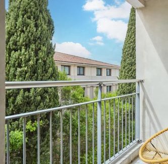 Aix-en-Provence Apartment | Appart Hotel Odalys City Aix en Provence Le Clos de la Chartreuse