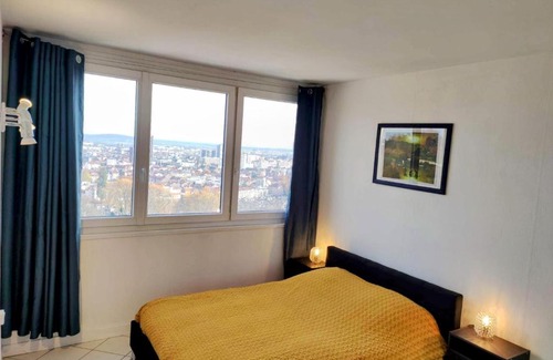 Poincare - Foch - Anatole France - Croix de Bourgogne Apartment | Appart panoramique Nancy