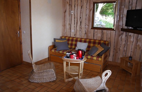 Villard-Reculas Apartment | APPART RDC DS PRIVATE CHALET MY REVE DOMAINE ALPE D'HUEZ IN VILLARD RECULAS