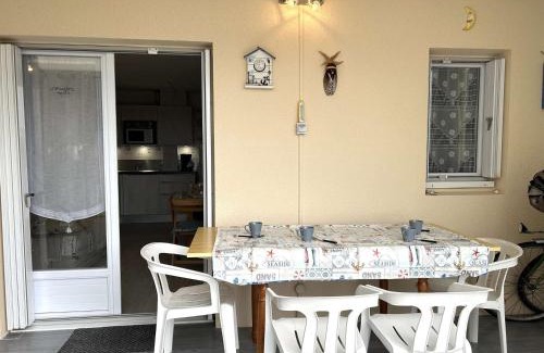 Saint-Hilaire-de-Riez Apartment | Appart T2 4 pers près plage avec terrasse, garage, St Hilaire de Riez - FR-1-224-819