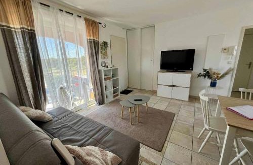Beziers Apartment | Appart T2 Golf St Thomas très fonctionnel Piscine Parking