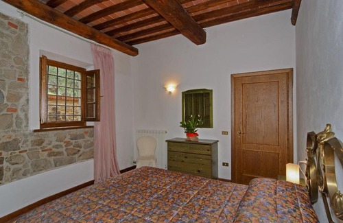 Massa e Cozzile Apartment | Appartamenti I Sette Borghi