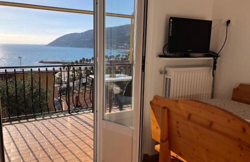 Marina di Andora Apartment | Appartamenti La Pineta