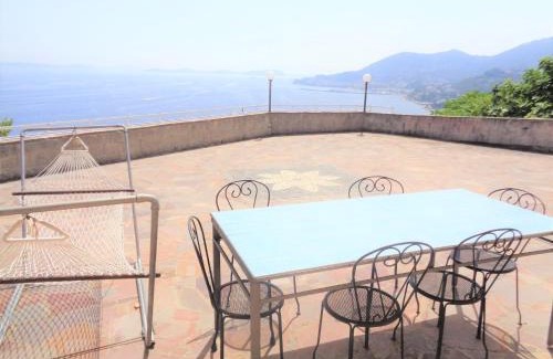 Lacco Ameno Apartment | Appartamenti Miramare in Collina