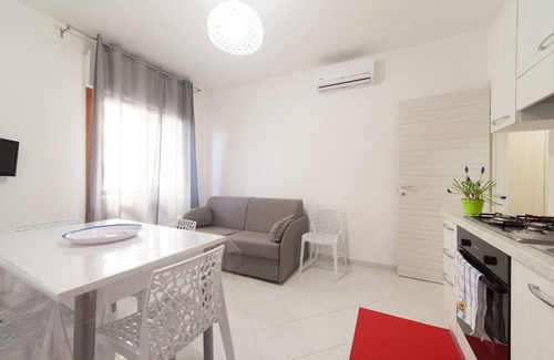 Trapani Apartment | AppartamentitrapaniDueC Red Apartment X3