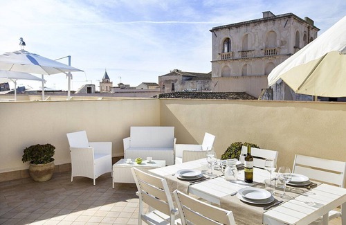 Trapani City Centre House | Appartamento Anice A: A welcoming apartment situated in a central location, at a short distance from the main tourist attractions of the city, with Free WI-FI.