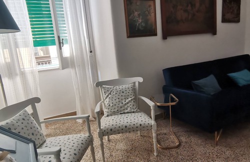 Salerno Apartment | Appartamento Comodo e Confortevole a 10 Minuti dal Centro, Vicino a Tangenziale