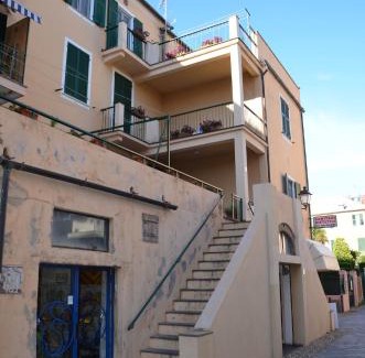Albisola Superiore Apartment | Appartamento Fronte Mare Teresa
