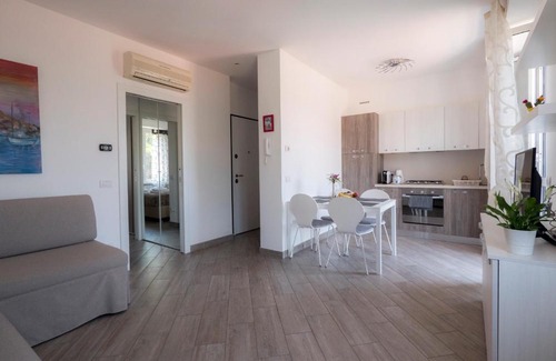 Pietra Ligure Apartment | Appartamento Ginestra "A Casa Felice"