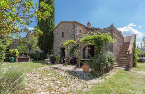 Monteleone d'Orvieto Apartment | Appartamento Il Cantico Del Gallo, Wifi, Near Perugia