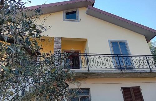 Fosdinovo Apartment | Appartamento Il Salice