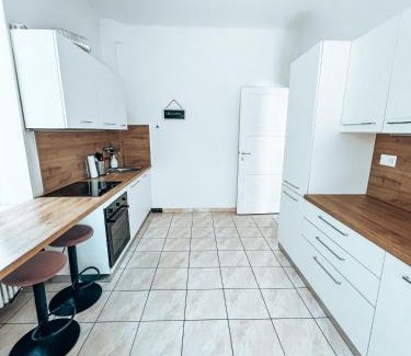 Minusio Apartment | Appartamento in villa antica a pochi passi dal lago