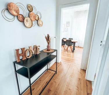 Minusio Apartment | Appartamento in villa antica a pochi passi dal lago