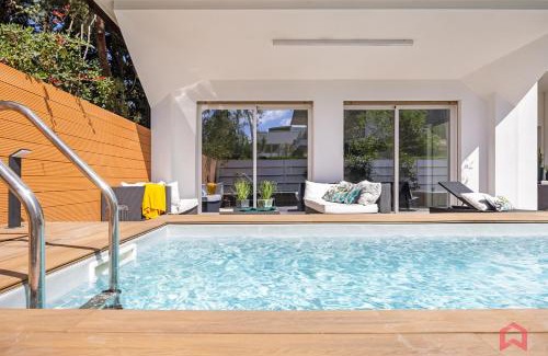 Mondello Apartment | Appartamento in villa con piscina privata