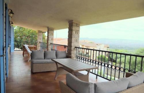 Badesi Villa | Appartamento in Villa di 150 Mq - vista mozzafiato fronte mare con giardino privato