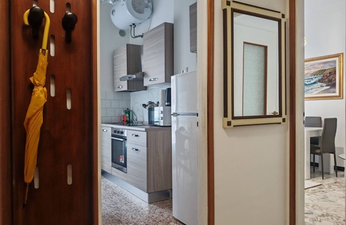 Marina di Andora Apartment | Appartamento sul mare, via Caprera 25