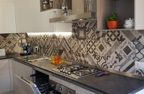 Arona Apartment | Appartamento La Casetta