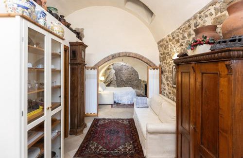 Manciano Apartment | Appartamento La Grotta - Design Artigianale