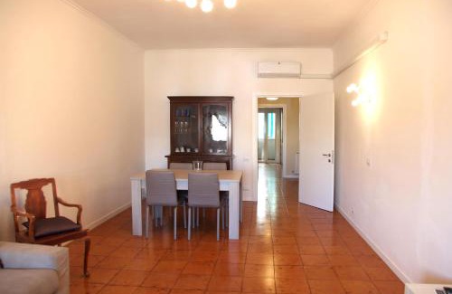 Lavinio Lido di Enea Apartment | APPARTAMENTO LAVINIO - Spacious, bright, and thoroughly outfitted with modern amenities - just 150 m from the sea