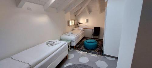 Finalborgo Apartment | Appartamento Luigia Finalborgo bike room tour ebike trekking