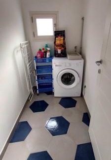 Finalborgo Apartment | Appartamento Luigia Finalborgo bike room tour ebike trekking