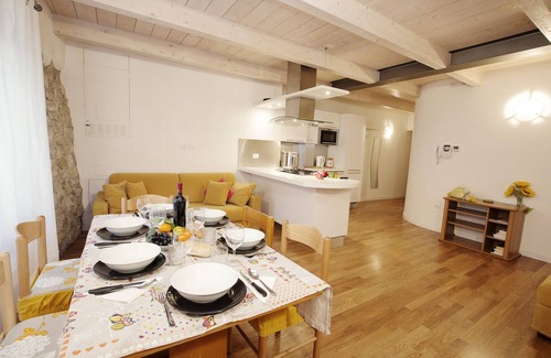 Tenno Apartment | Appartamento Malù Morgana, Tenno, Italy