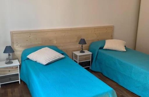 San Donato Apartment | Appartamento Mercante in Fiera BO con posto auto