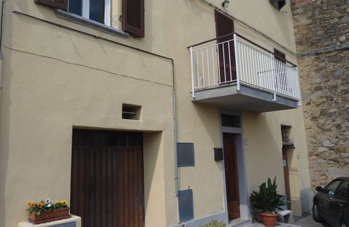 Chianni Apartment | APPARTAMENTO "STELLA" NEL CUORE DELLE HILL PISANE