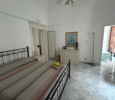 Mottola Apartment | Appartamento storico in centro