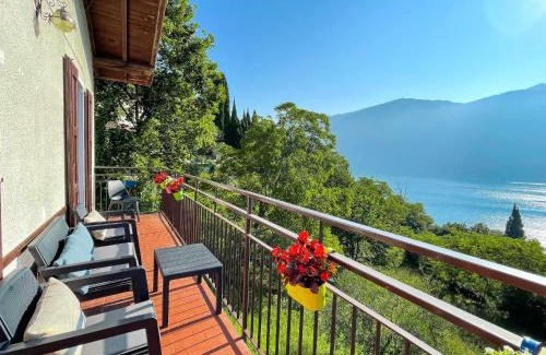 Visgnola Apartment | Appartamento Tivano, balcone con vista lago