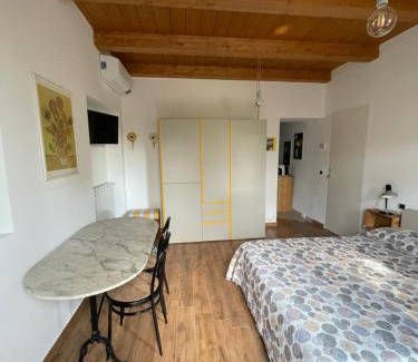 Azeglio Bed & Breakfast | Appartamento Via Piane Azeglio