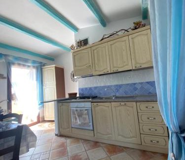 Baia Sant'Anna House | Appartamento "Villa Delfino"