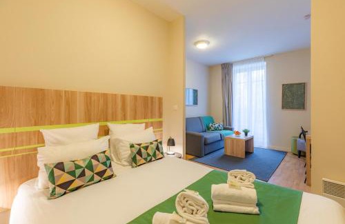 Decre-Cathedrale Apartment | Appart’City Confort Nantes Centre