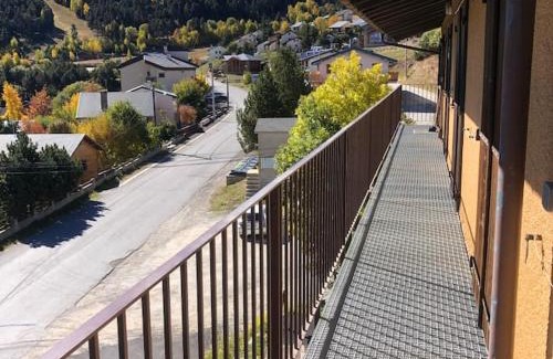Saint-Pierre-dels-Forcats Apartment | Appartement secteur cambre d’aze 200m des pistes