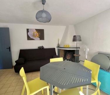 Santa-Reparata-di-Balagna Apartment | Appartement calme proche du centre