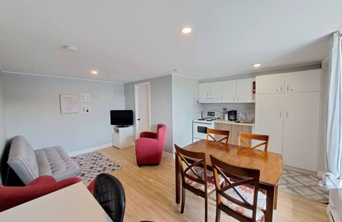 Ste Anne de Beaupre Apartment | Appartement Confort 11