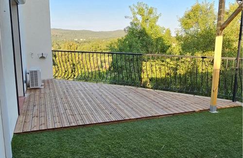 Saint-Cezaire-sur-Siagne Apartment | Appartement et son jacuzzi